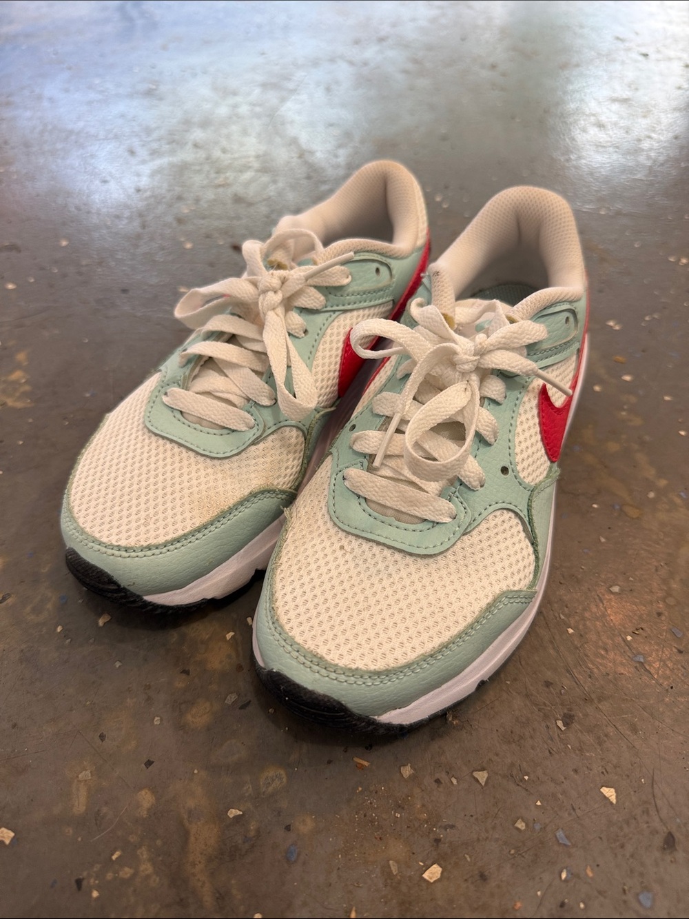 Nike Kids Sneakers in Mint, White & Red